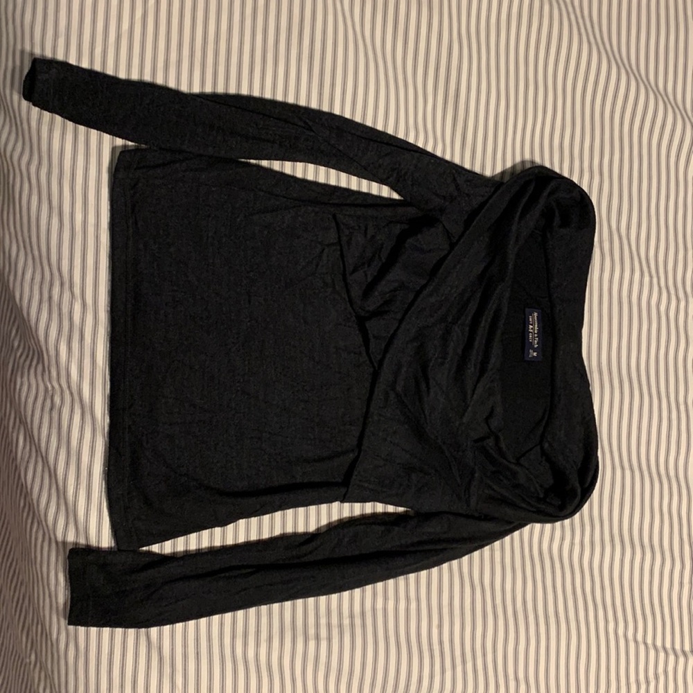 Abercrombie & Fitch off the shoulder sweater